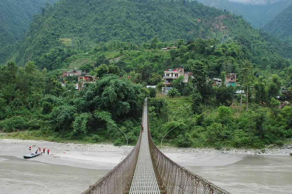 95 - Nepal - puente colgante